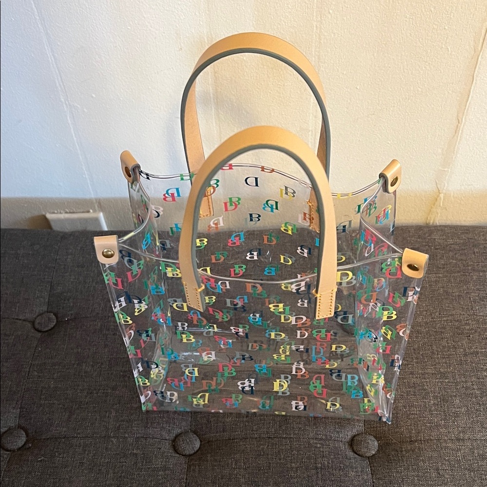 Dooney & Bourke Clear Tote with Multicolor Logo - Picture 2 of 9